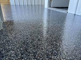 2_decorative_flake_epoxy_flooring