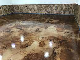 7_decorative_stained_and_polished_concrete