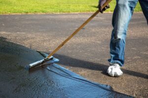 6_residential_driveway_concrete_sealing